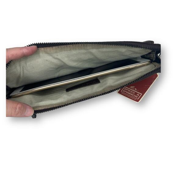 Spikes & Sparrow Dark Brown Buffalo Leather Tablet Case iPad Sleeve Bag 11x9.5 - Picture 7 of 11